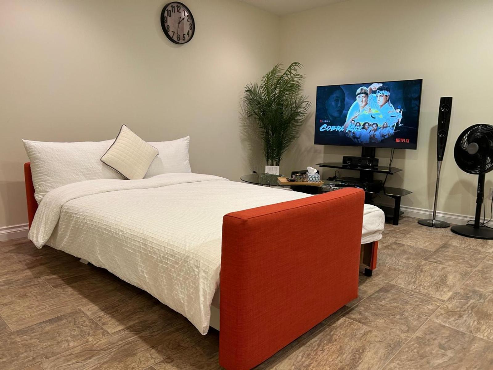 A Private Suite In Port Moody Экстерьер фото